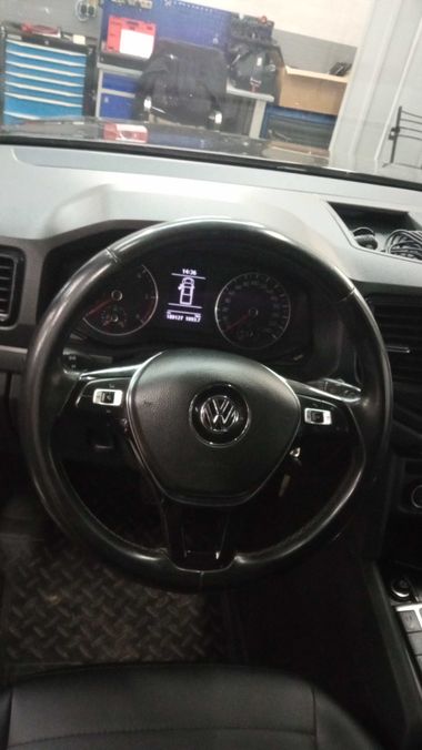 Volkswagen Amarok 2018 года, 180 000 км - вид 5