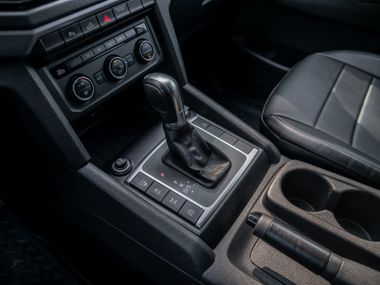 Volkswagen Amarok 2018 года, 180 000 км - вид 10