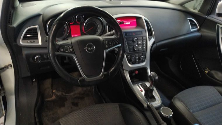 Opel Astra GTC 2012 года, 228 943 км - вид 5
