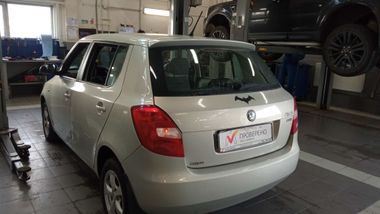 Skoda Fabia 2011 года, 180 000 км - вид 4