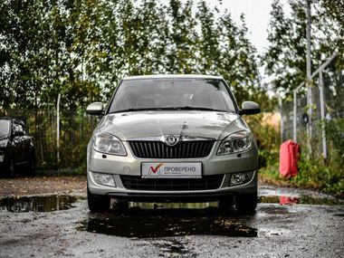 Skoda Fabia 2011 года, 180 000 км - вид 3