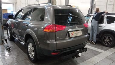 Mitsubishi Pajero Sport 2012 года, 113 155 км - вид 4