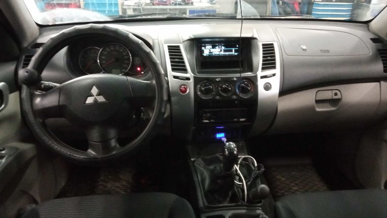 Mitsubishi Pajero Sport 2012 года, 113 155 км - вид 5