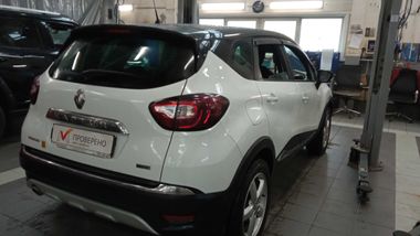 Renault Kaptur 2016 года, 170 549 км - вид 3
