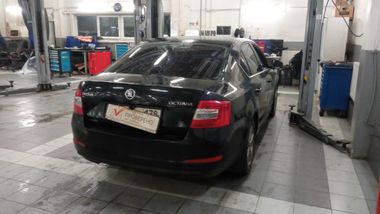 Skoda Octavia 2014 года, 147 000 км - вид 3