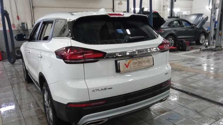 Geely Atlas Pro 2023 года, 48 495 км - вид 4