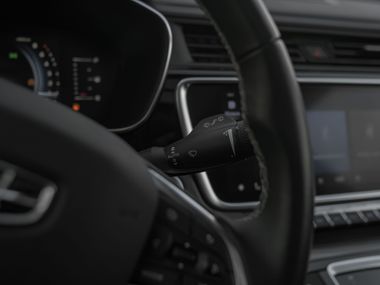 Geely Atlas Pro 2023 года, 48 495 км - вид 8