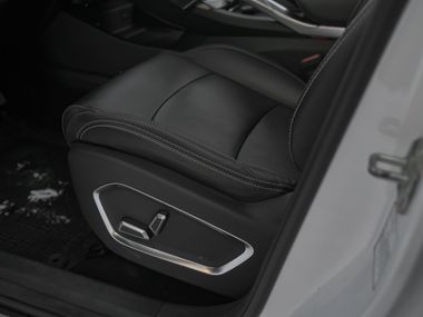 Geely Atlas Pro 2023 года, 48 495 км - вид 13