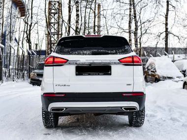 Geely Atlas Pro 2023 года, 48 495 км - вид 4