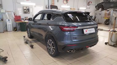 Geely Coolray 2021 года, 80 000 км - вид 4