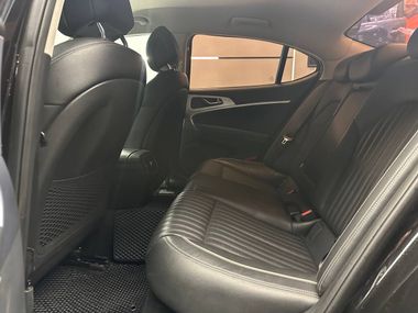 Genesis G70 2018 года, 150 000 км - вид 19