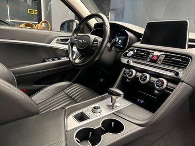 Genesis G70 2018 года, 150 000 км - вид 13