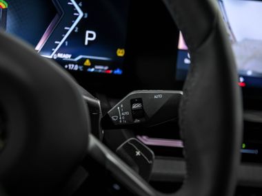 BMW 5 серия 2024 года, 8 594 км - вид 9