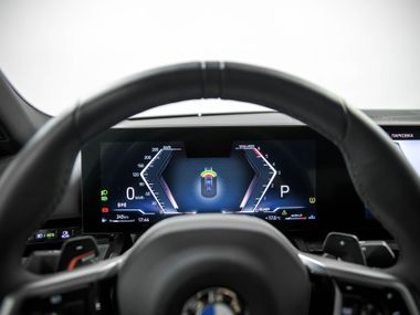 BMW 5 серия 2024 года, 8 594 км - вид 7