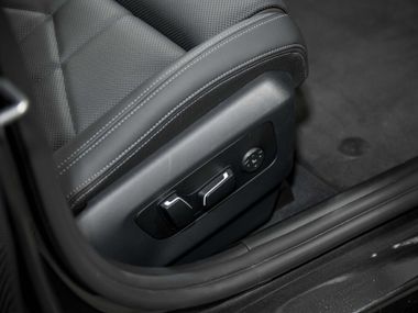 BMW 5 серия 2024 года, 8 594 км - вид 19