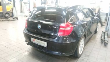 BMW 1 серия 2011 года, 237 584 км - вид 3
