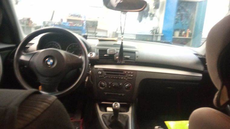 BMW 1 серия 2011 года, 237 584 км - вид 5