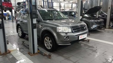 Land Rover Freelander 2010 года, 287 300 км - вид 3