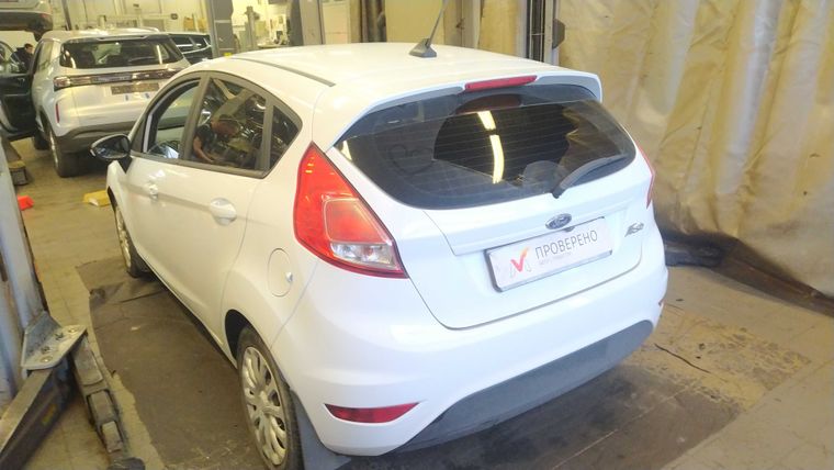 Ford Fiesta 2019 года, 75 145 км - вид 4