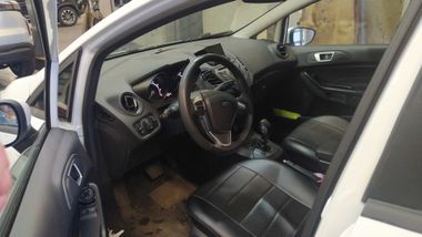 Ford Fiesta 2019 года, 75 145 км - вид 5