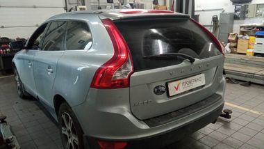 Volvo XC60 2011 года, 297 590 км - вид 4