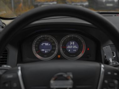 Volvo XC60 2011 года, 297 590 км - вид 5