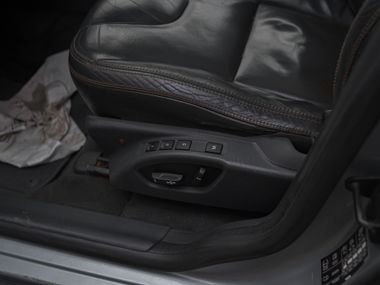 Volvo XC60 2011 года, 297 590 км - вид 10