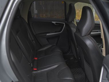 Volvo XC60 2011 года, 297 590 км - вид 11