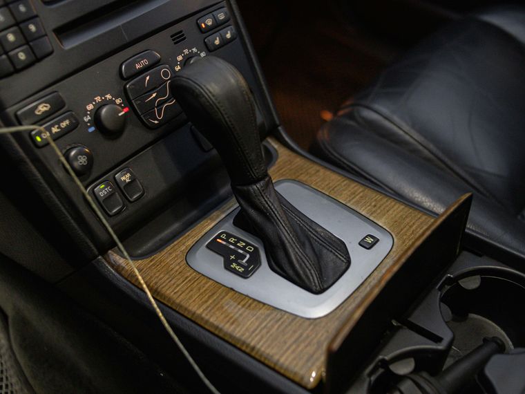 Volvo XC90 2004 года, 346 669 км - вид 8