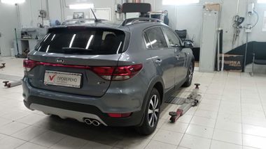 KIA Rio X-Line 2018 года, 68 475 км - вид 3