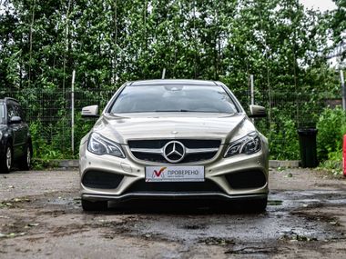 Mercedes-Benz E-класс 2015 года, 132 559 км - вид 3