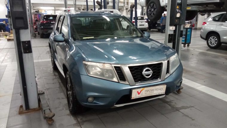 Nissan Terrano 2015 года, 353 950 км - вид 3