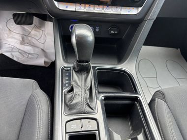 Hyundai Sonata 2019 года, 271 580 км - вид 13