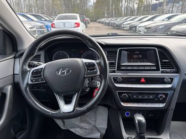 Hyundai Sonata 2019 года, 271 580 км - вид 10