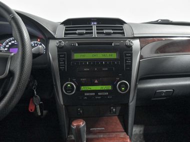 Toyota Camry 2013 года, 214 990 км - вид 10