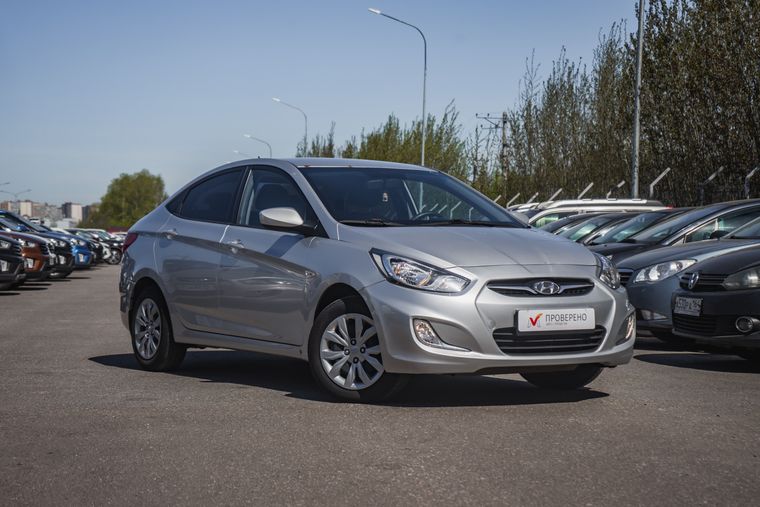 Hyundai Solaris 2012 года, 182 566 км - вид 4