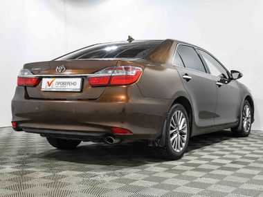 Toyota Camry 2017 года, 181 844 км - вид 5