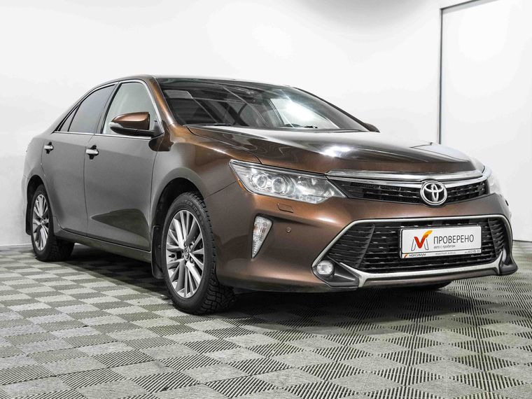 Toyota Camry 2017 года, 181 844 км - вид 4