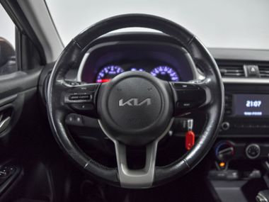 KIA Rio 2021 года, 202 606 км - вид 9