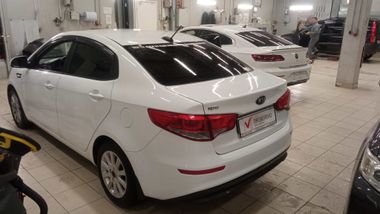 KIA Rio 2017 года, 75 863 км - вид 4