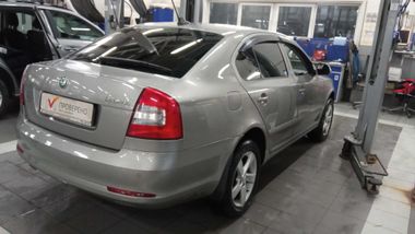 Skoda Octavia 2012 года, 238 145 км - вид 3