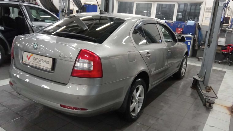 Skoda Octavia 2012 года, 238 145 км - вид 3