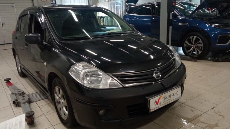 Nissan Tiida 2011 года, 183 811 км - вид 3