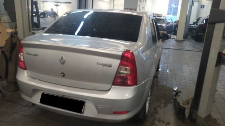 Renault Logan 2013 года, 190 000 км - вид 3