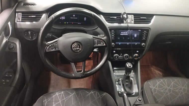 Skoda Octavia 2018 года, 84 825 км - вид 5