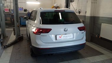 Volkswagen Tiguan 2019 года, 94 050 км - вид 4