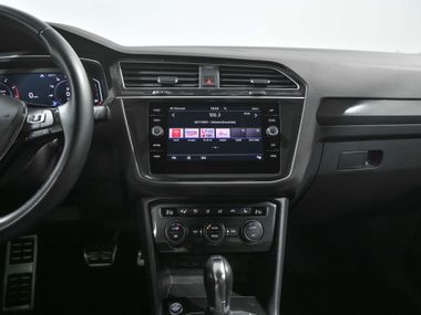 Volkswagen Tiguan 2019 года, 94 050 км - вид 11