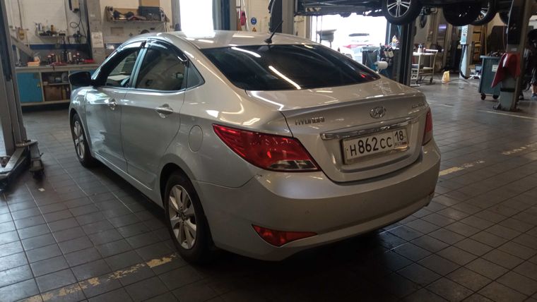 Hyundai Solaris 2015 года, 155 317 км - вид 4