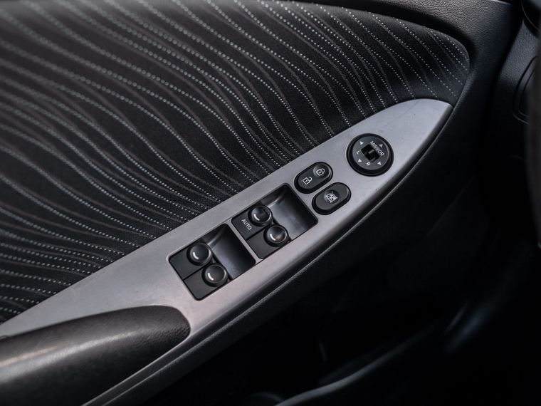 Hyundai Solaris 2015 года, 155 317 км - вид 10