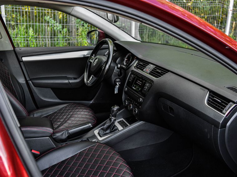 Skoda Octavia 2016 года, 305 032 км - вид 12